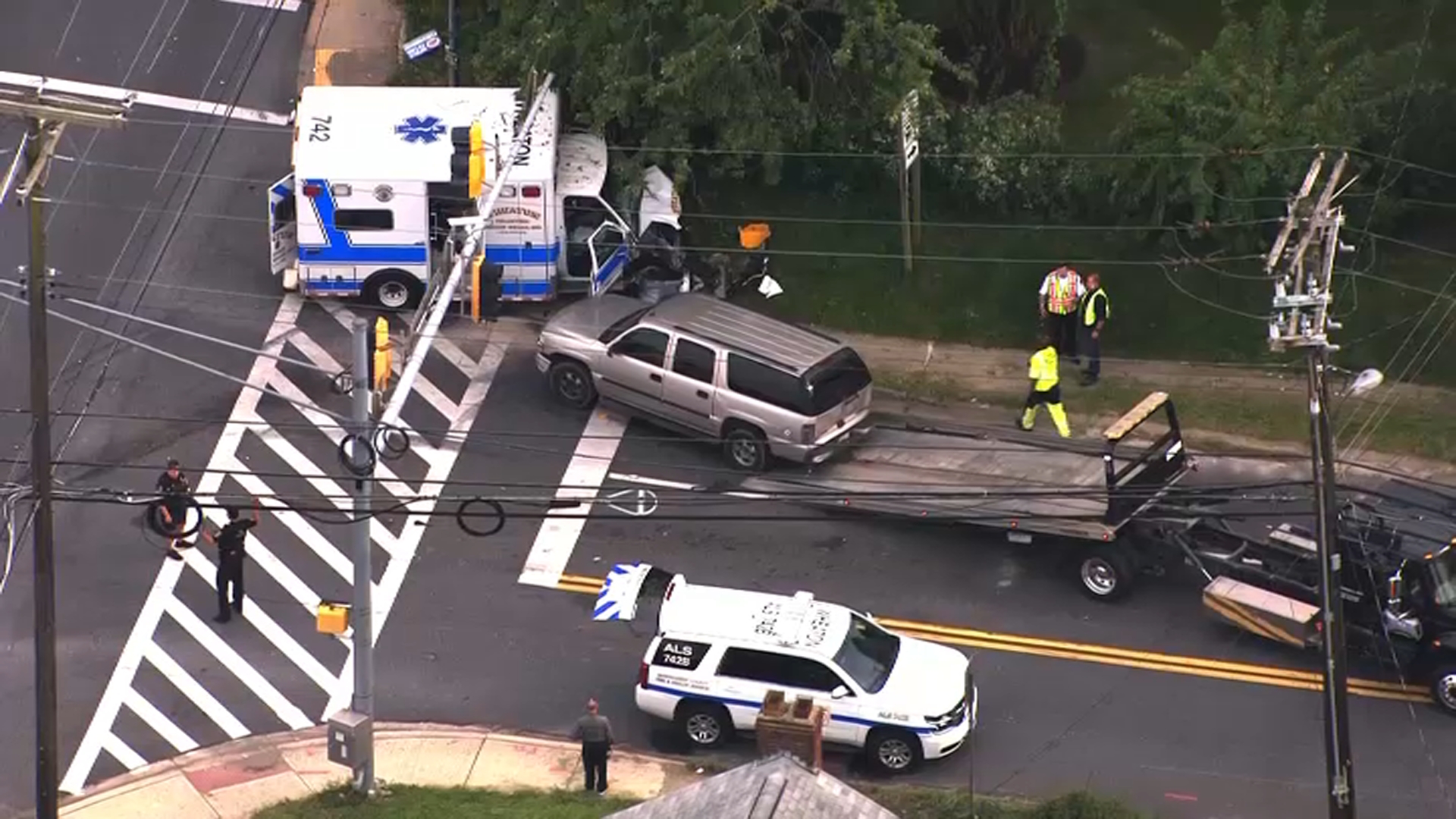 Several Injured in Crash Involving Ambulance Responding to a Call in Maryland