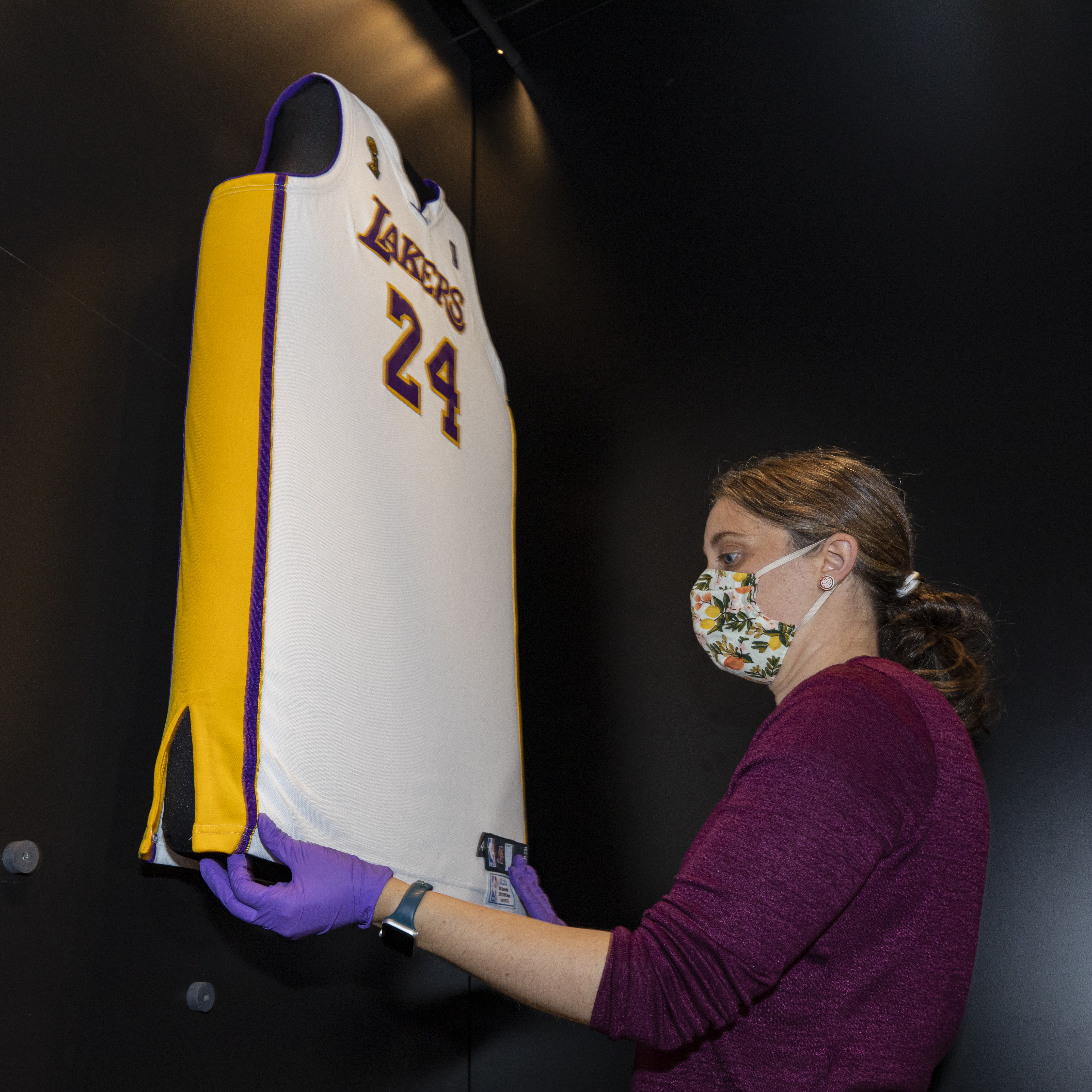 Kobe Bryant's 2008 Finals jersey on display at Smithsonian's African  American museum