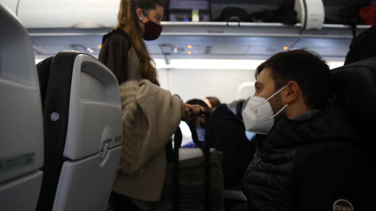 CDC Guidance for Public Transit: Wear a Mask on Planes, Trains and Ride ...