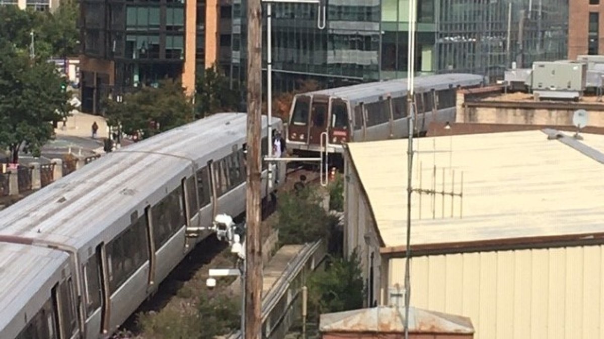 Metro Cars Uncouple on Red Line Train Carrying Over 100 People; No
