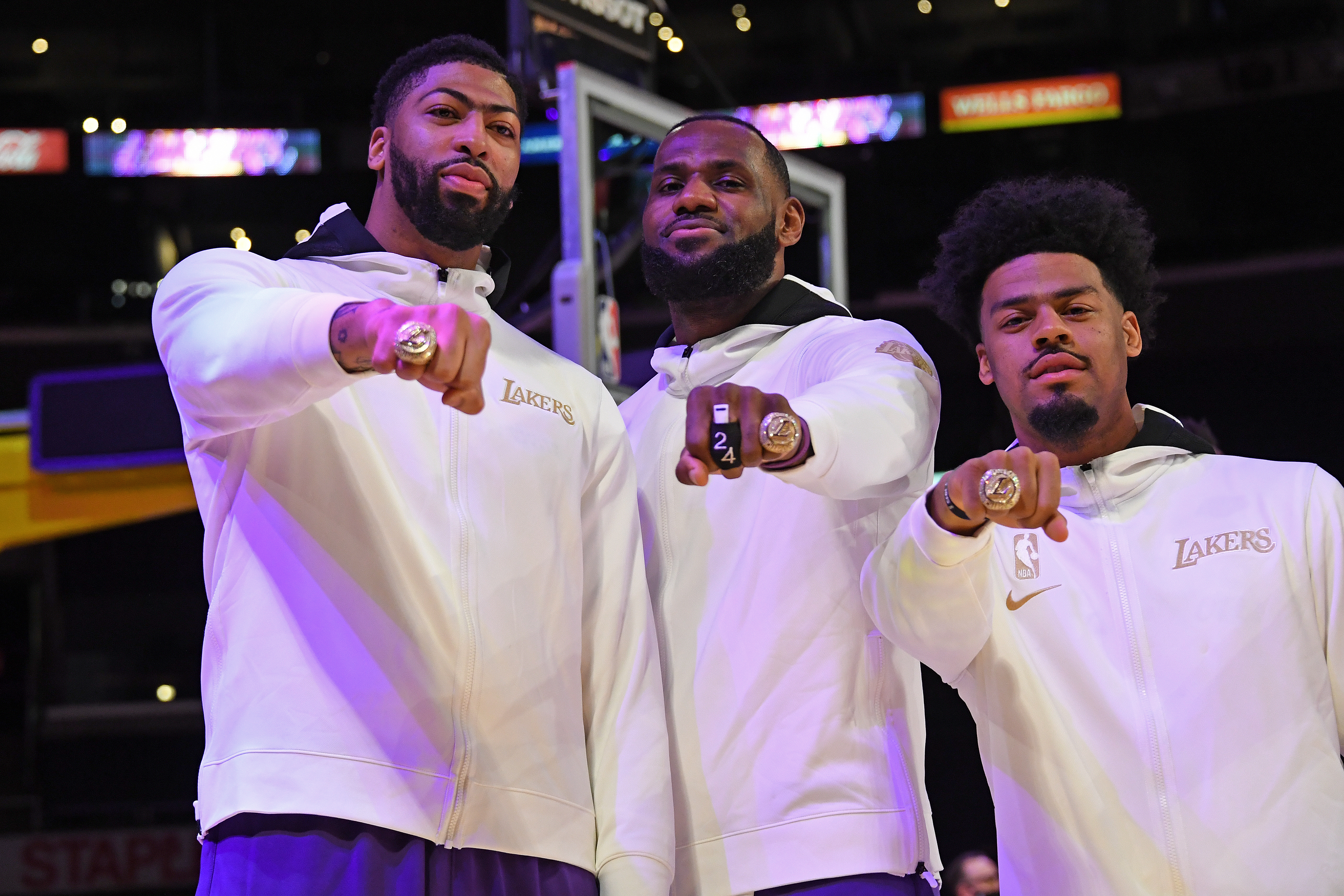 Lakers Championship Rings Pay Tribute to Bryant With Black Mamba Symbol –  NBC4 Washington