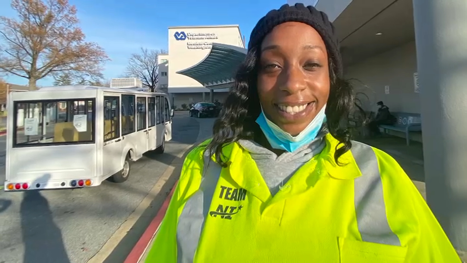 Veterans Praise VA Valet Driver for Her Spirit Amid Pandemic