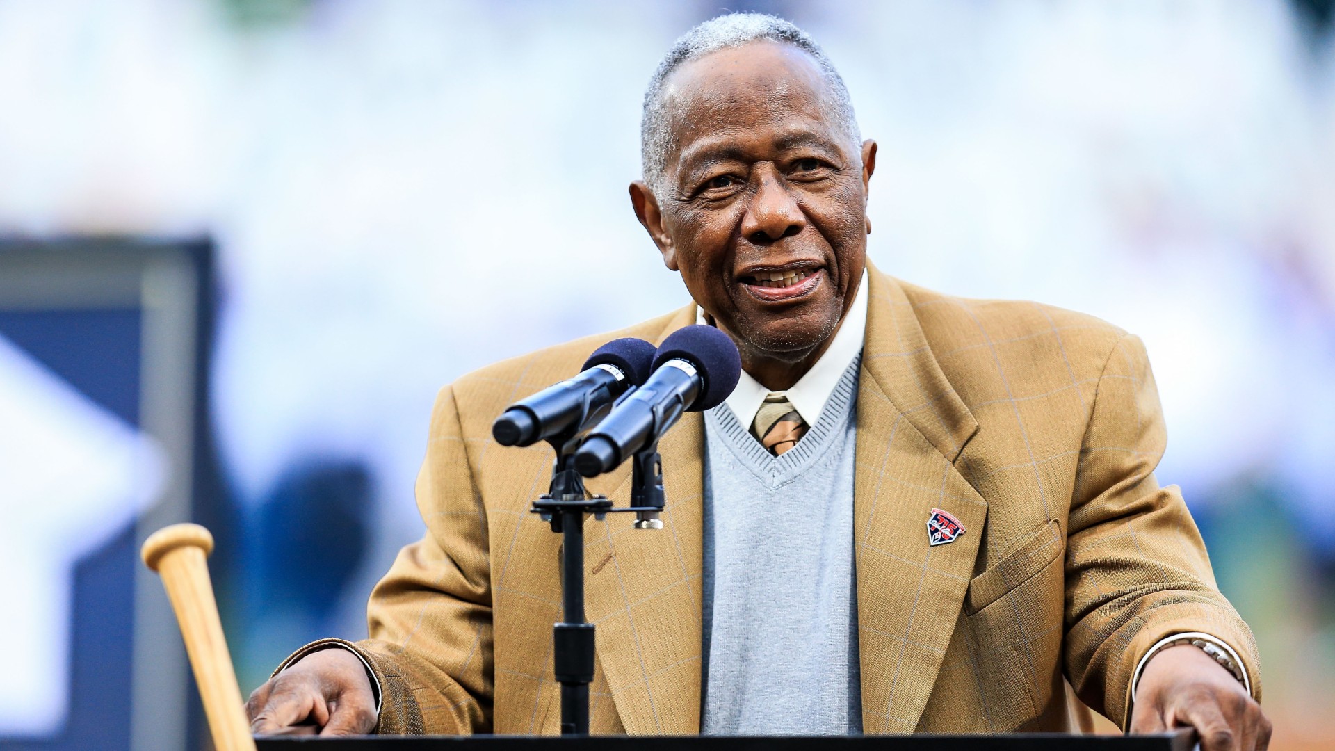 MLB Hall Of Famer, Former Home Run King Hank Aaron Dies At 86 – NBC4 ...