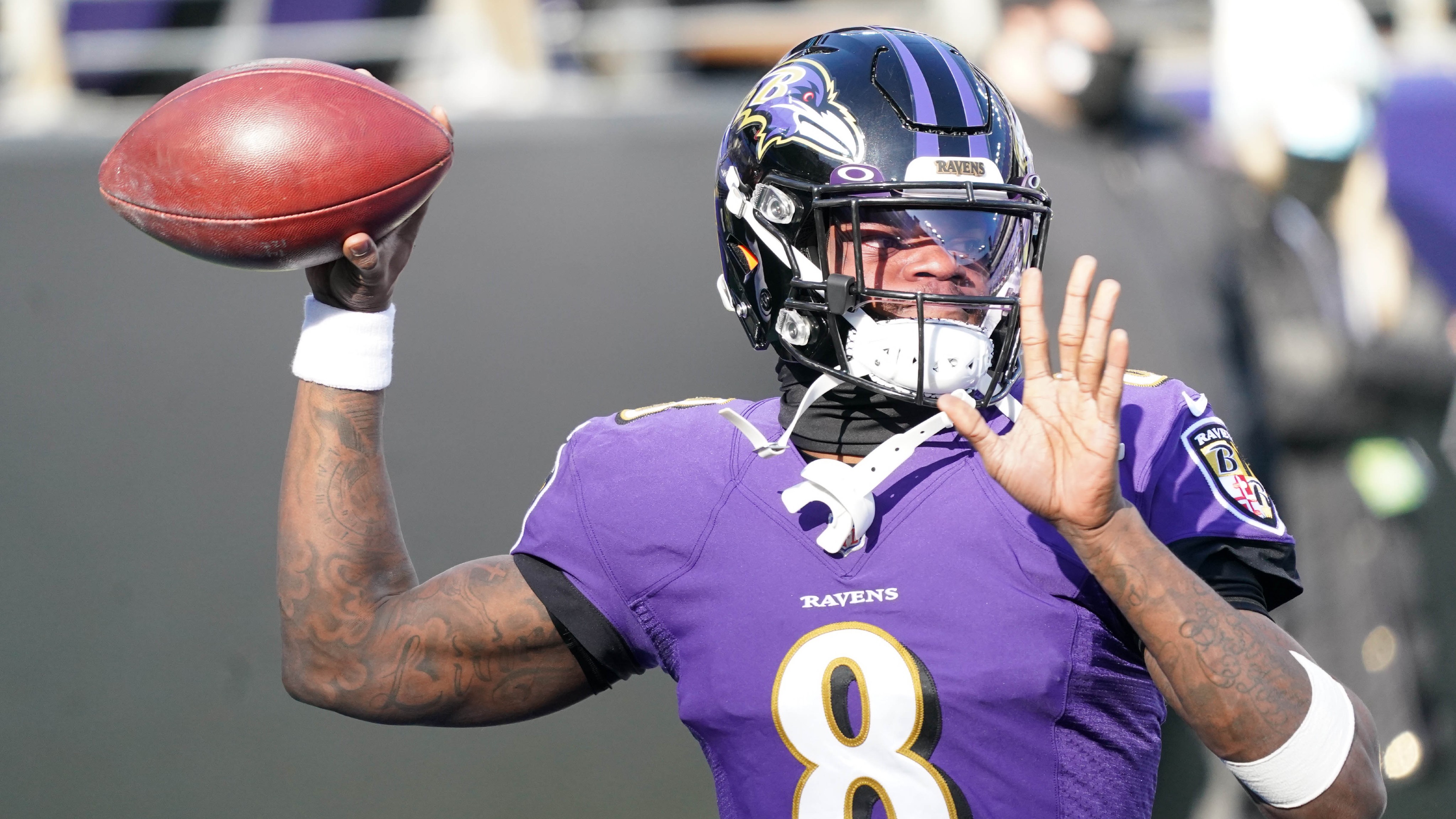 Lamar Jackson on Looming Ravens Extension: ‘I Would Love to Be Here Forever'