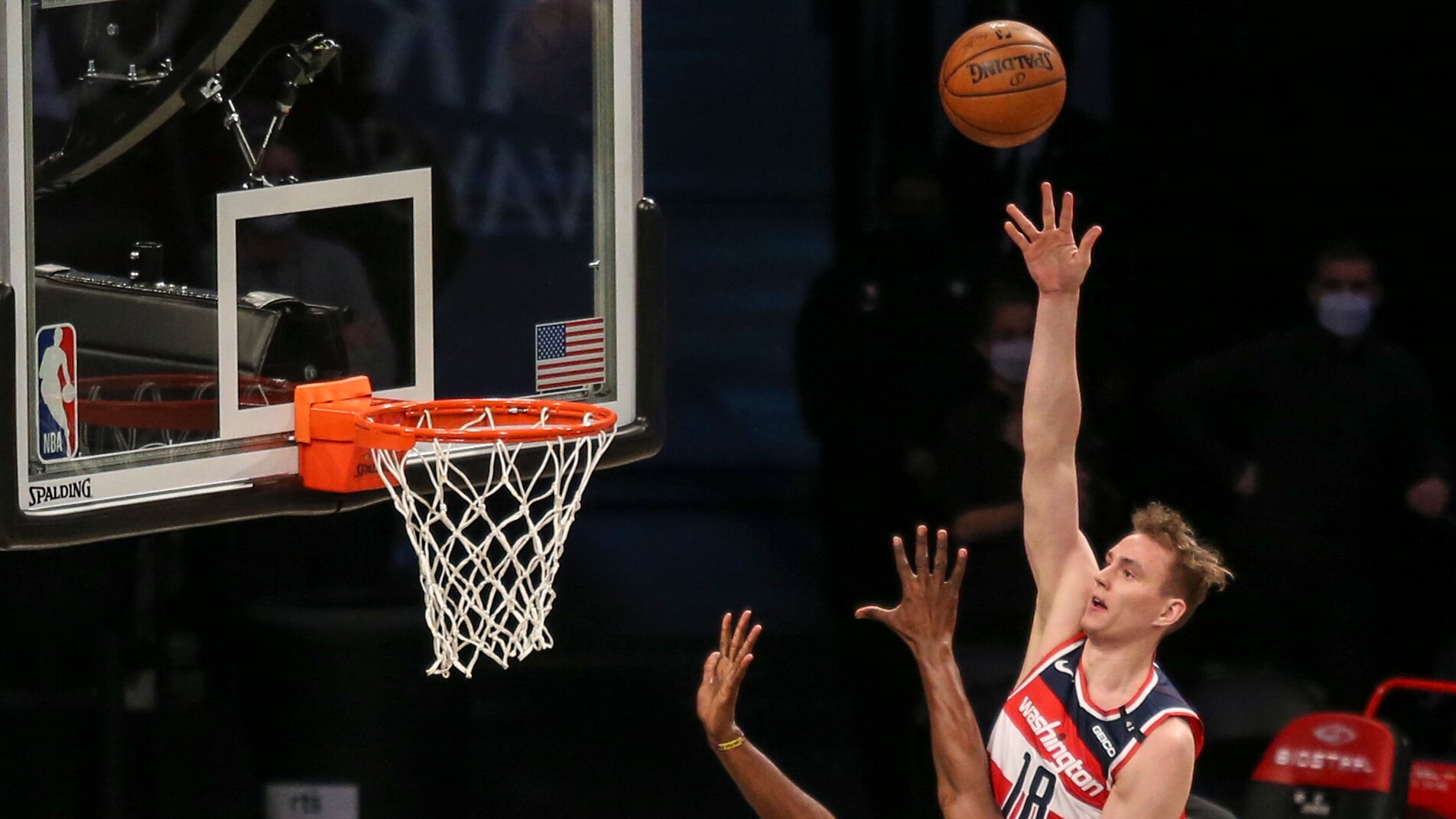 Report: Wizards Release Center Anzejs Pasecniks