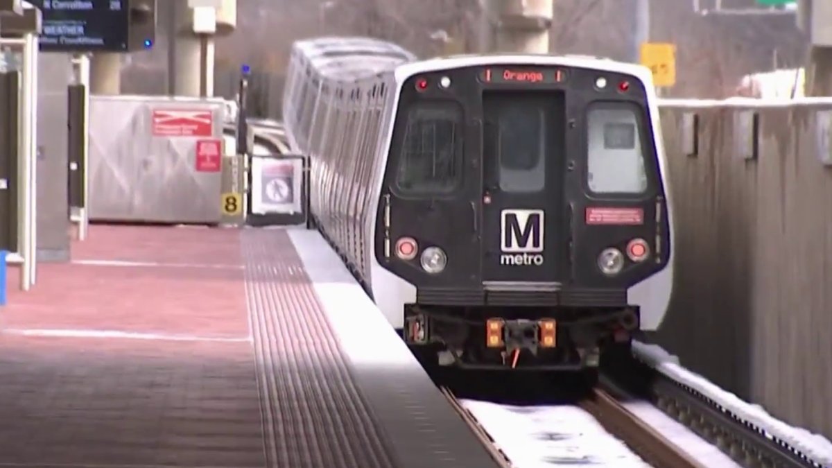 Metro LostandFound Only Holding on to Wallets, Electronics Starting