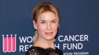 BEVERLY HILLS, CALIFORNIA - FEBRUARY 27: Renée Zellweger attends The Women's Cancer Research Fund's Unforgettable Evening 2020 at Beverly Wilshire, A Four Seasons Hotel on February 27, 2020 in Beverly Hills, California.