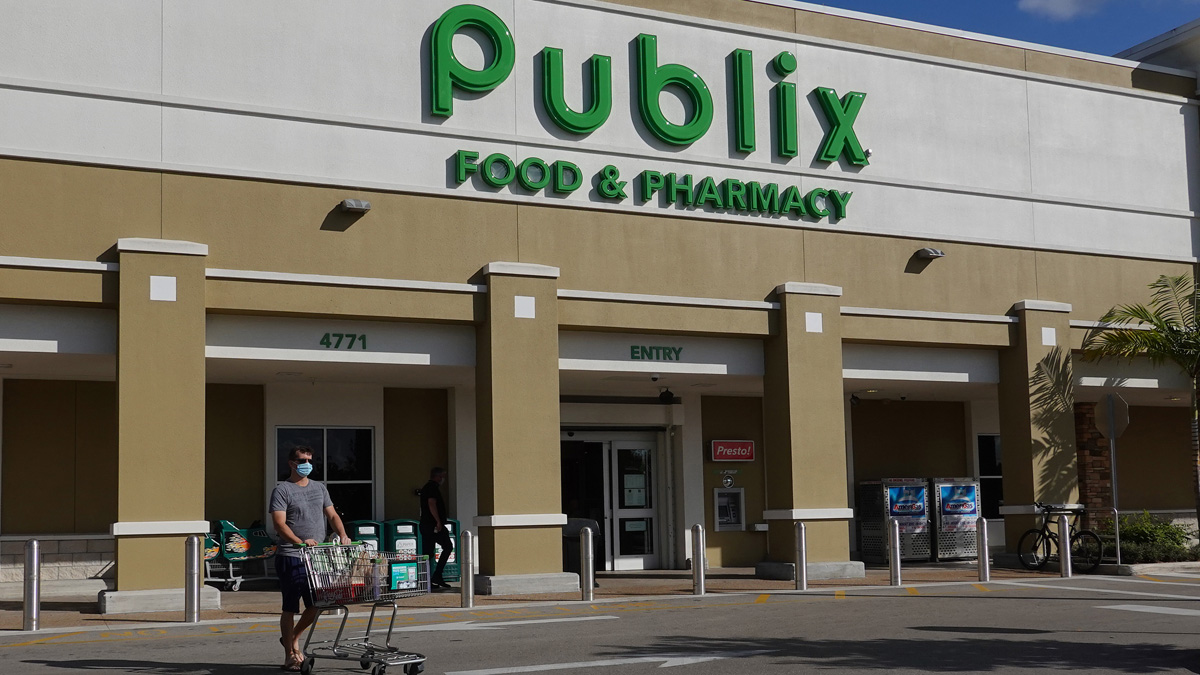Man With 6 Guns, Body Armor Arrested Inside Atlanta Grocery Store ...