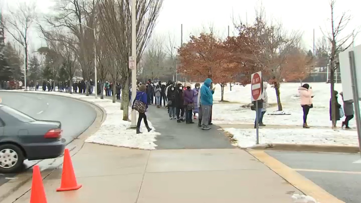 People Who Don't Meet Montgomery County Vaccine Standards Cause Long Lines at Clinics - Vimarsana News