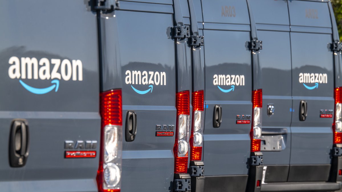 Amazon Delivery Driver Found Dead in Missouri Yard After Dog Attack – NBC4 Washington - Vimarsana News