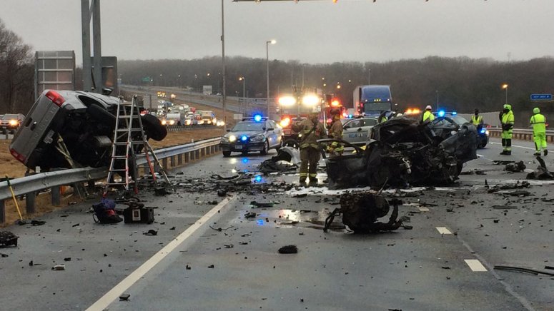 3 Killed in Fiery Crash Involving Car Traveling Wrong Way on I-95 3 Killed in Fiery Crash Involving Car Traveling Wrong Way on I-95