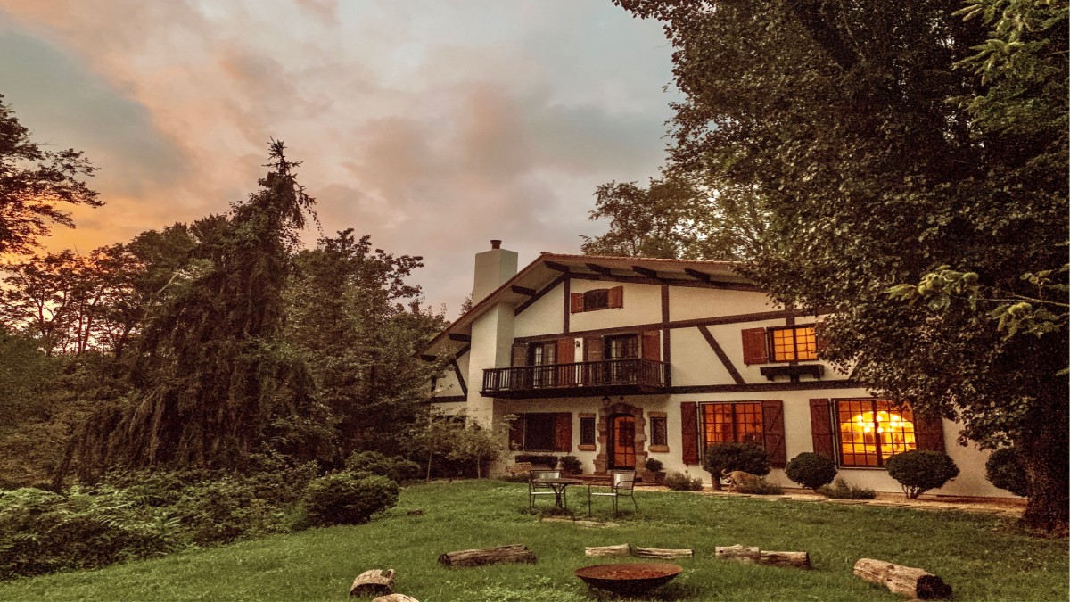 Peek Inside HGTV Star’s Great Falls House NBC4 Washington