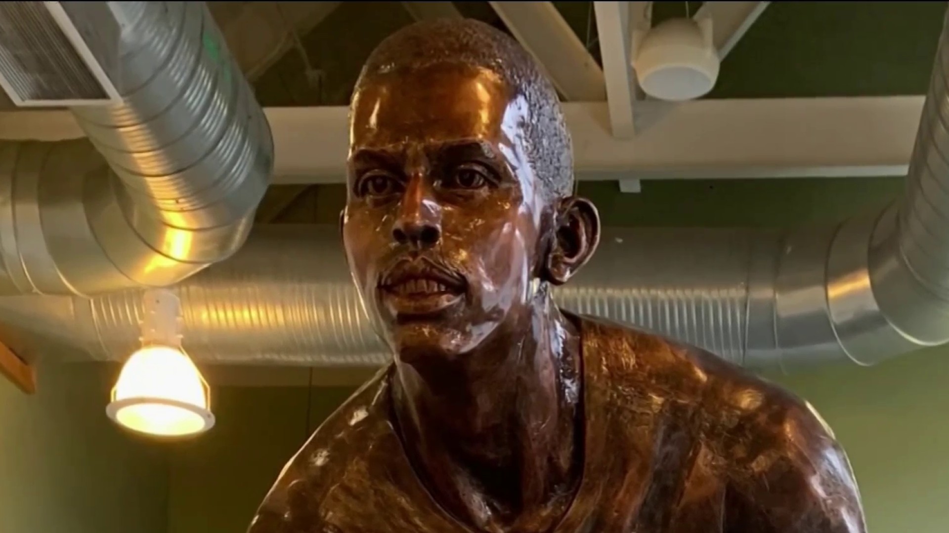 New Statue in Alexandria Honors Earl Lloyd, First Black Man to Play in NBA