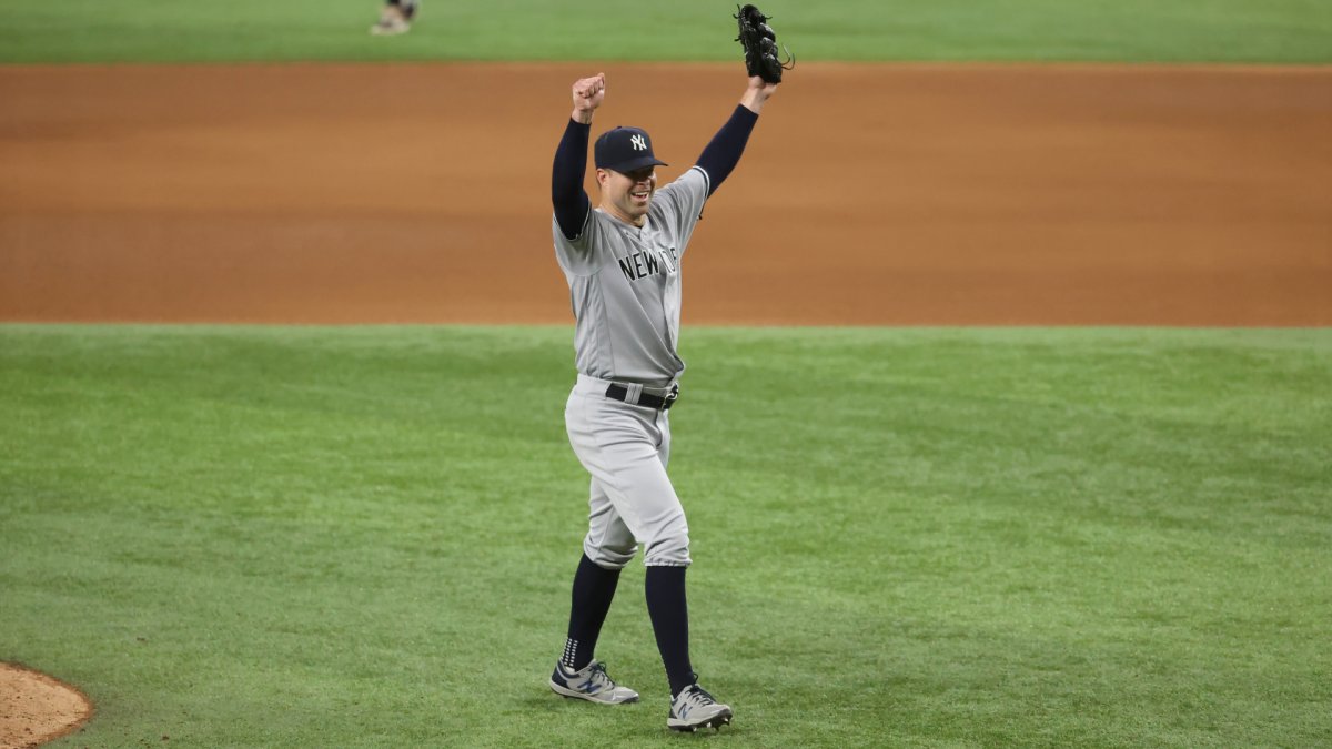 No, no, no, no: Reds' Miley throws season's 4th no-hitter