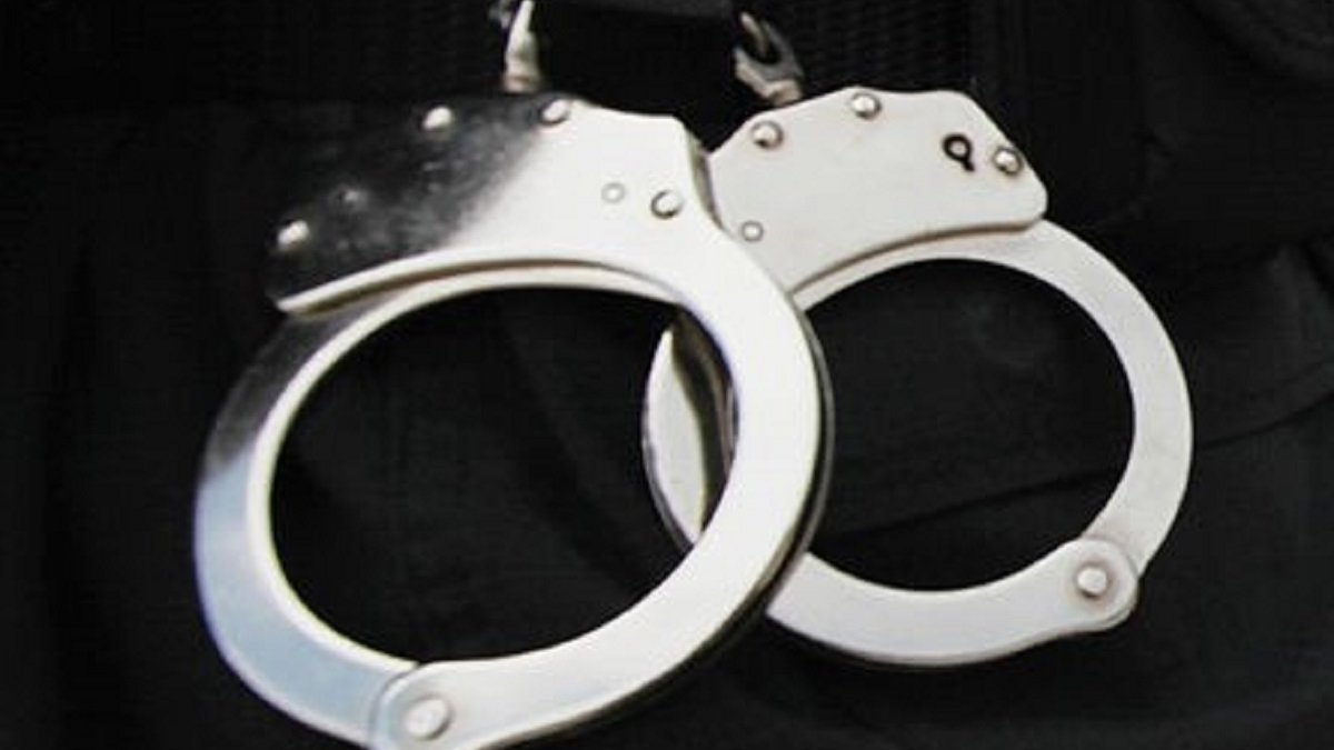 Handcuff Forced Porn - Virginia Track Coach Arrested on Felony Child Porn Charges â€“ NBC4 Washington