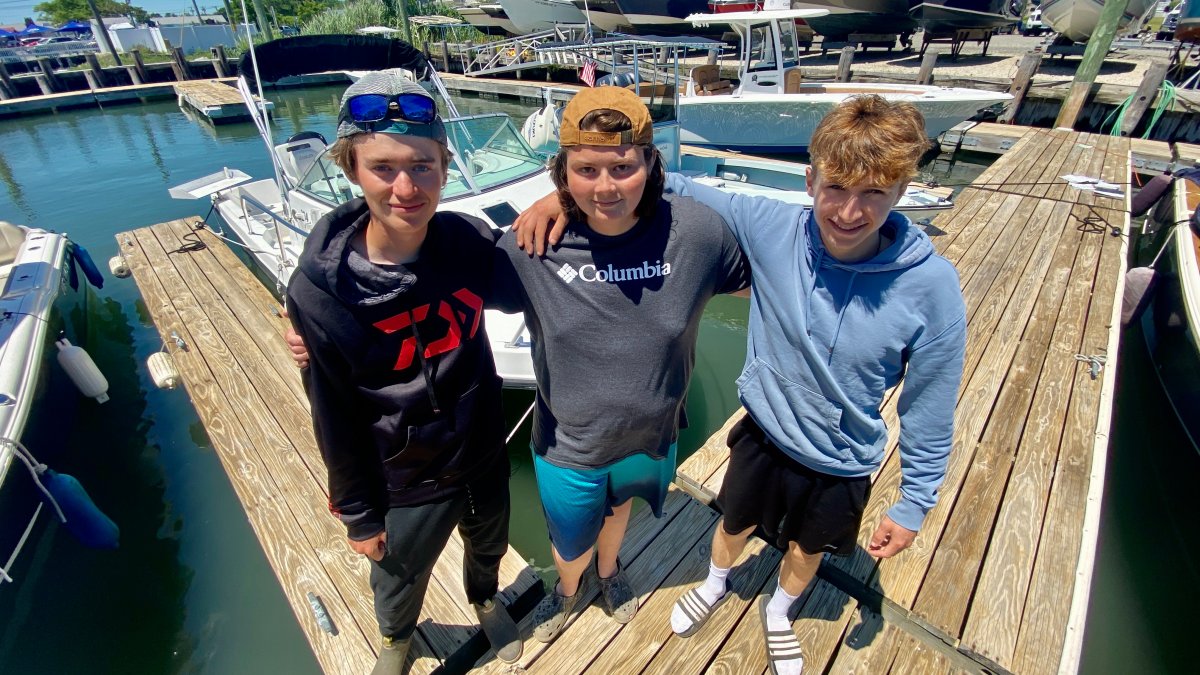 Teenagers Credited with Saving Five Lives Off Conn. Coast - Vimarsana News