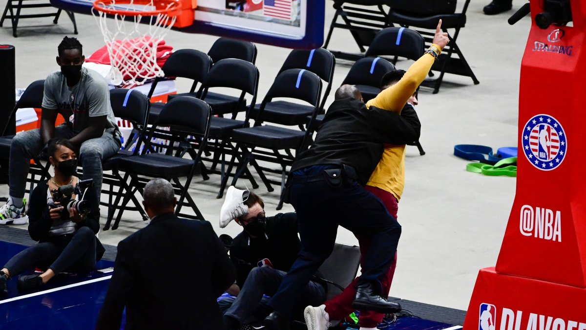 ‘These Hands Work’ Wizards Players Frustrated After Another NBA Fan Incident NBC4 Washington