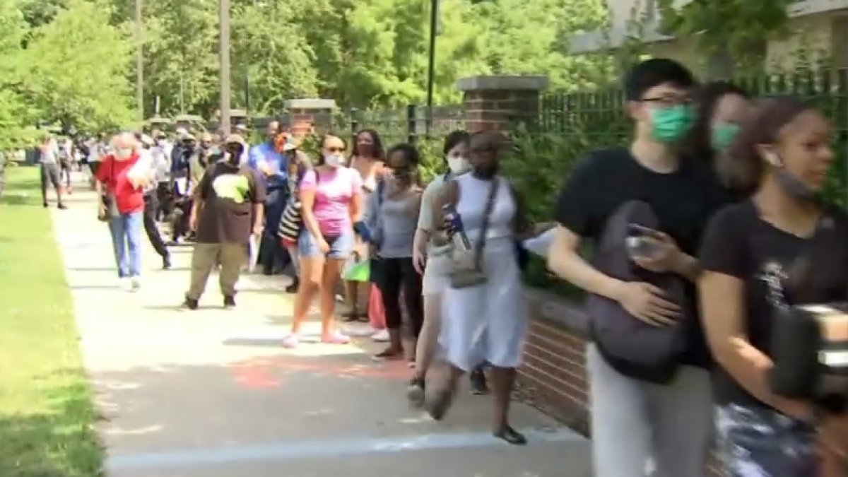 DC DMV Sees Long Line in Fierce Heat Amid Expiration Backlog NBC4