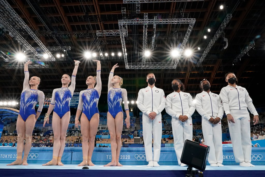 Simone Biles Pulls Out But Usa Gymnastics Still Pulls A Silver Tokyo Olympics Day 4 In Pictures Rsn Simone Biles Pulls Out But Usa Gymnastics Still Pulls A Silver Tokyo Olympics Day 4 In Pictures Rsn