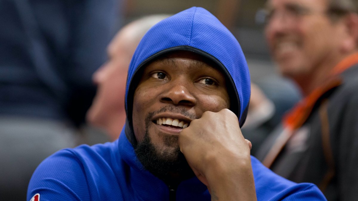 Team USA Sings ‘Happy Birthday’ to Kevin Durant Two Months Too Early