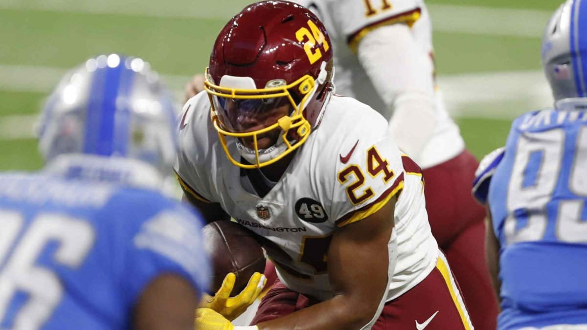 WFT Fantasy Football Outlook: Is Antonio Gibson Worth a Second