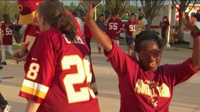 Washington Football Team Fans Return in Full to FedEx Field – NBC4