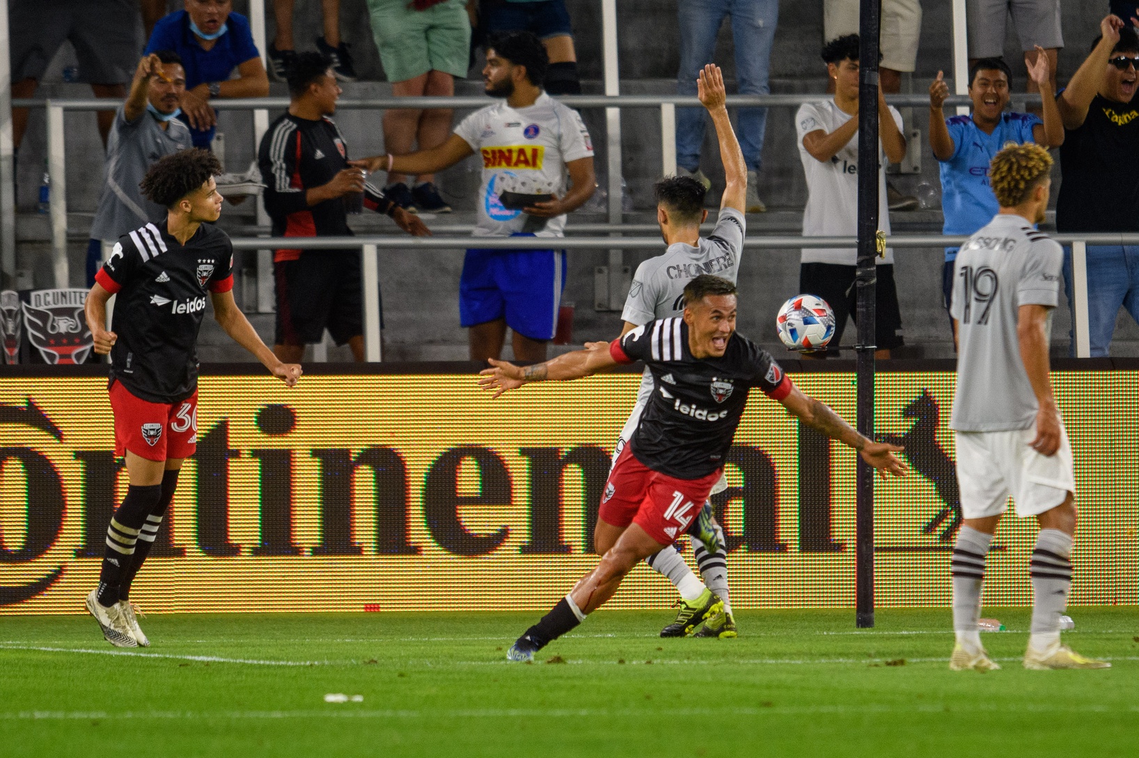 See It: DC United's Andy Najar Scores First MLS Goal in Ten Years
