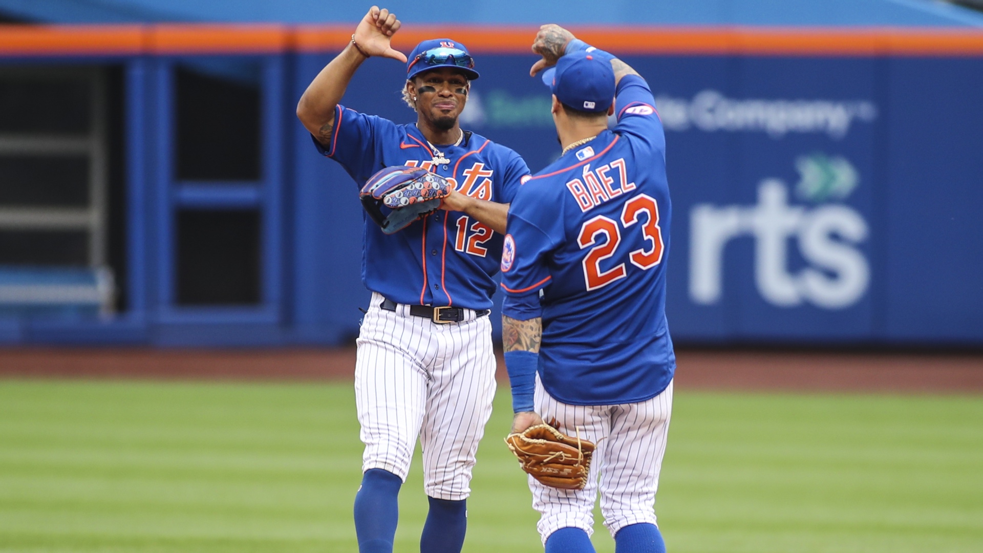 Mets' Javy Báez, Francisco Lindor apologize for thumbs-down gesture – NBC  Sports Chicago