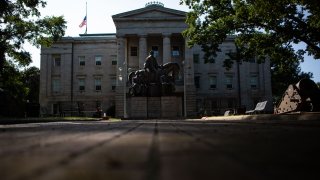 the outside of the North Carolina state capitol building