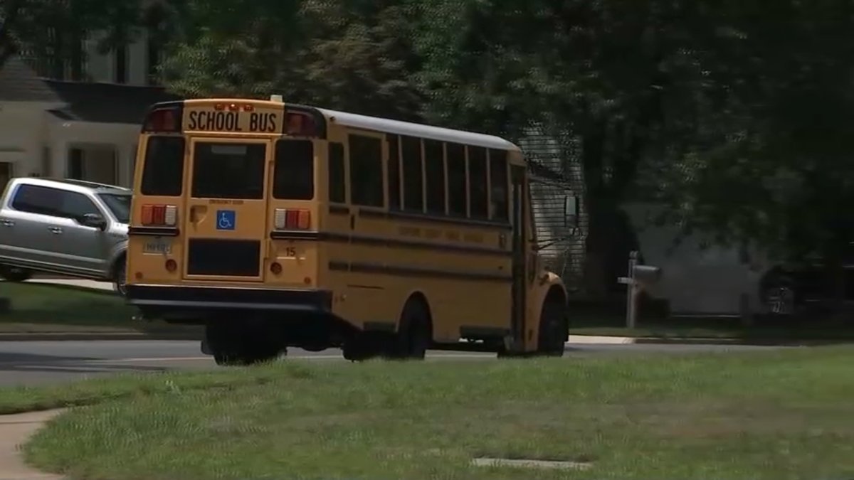 Stafford County Students Stranded at Bus Stops for Hours, Parents Say