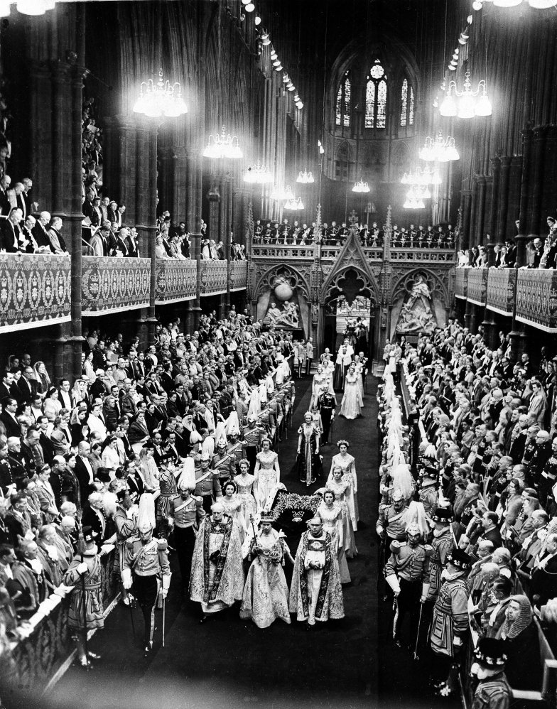 В каком году состоялась коронация. Коронация Елизаветы 2. Коронация королевы Елизаветы 1953. Коронация Елизаветы 2 в Вестминстерском аббатстве.