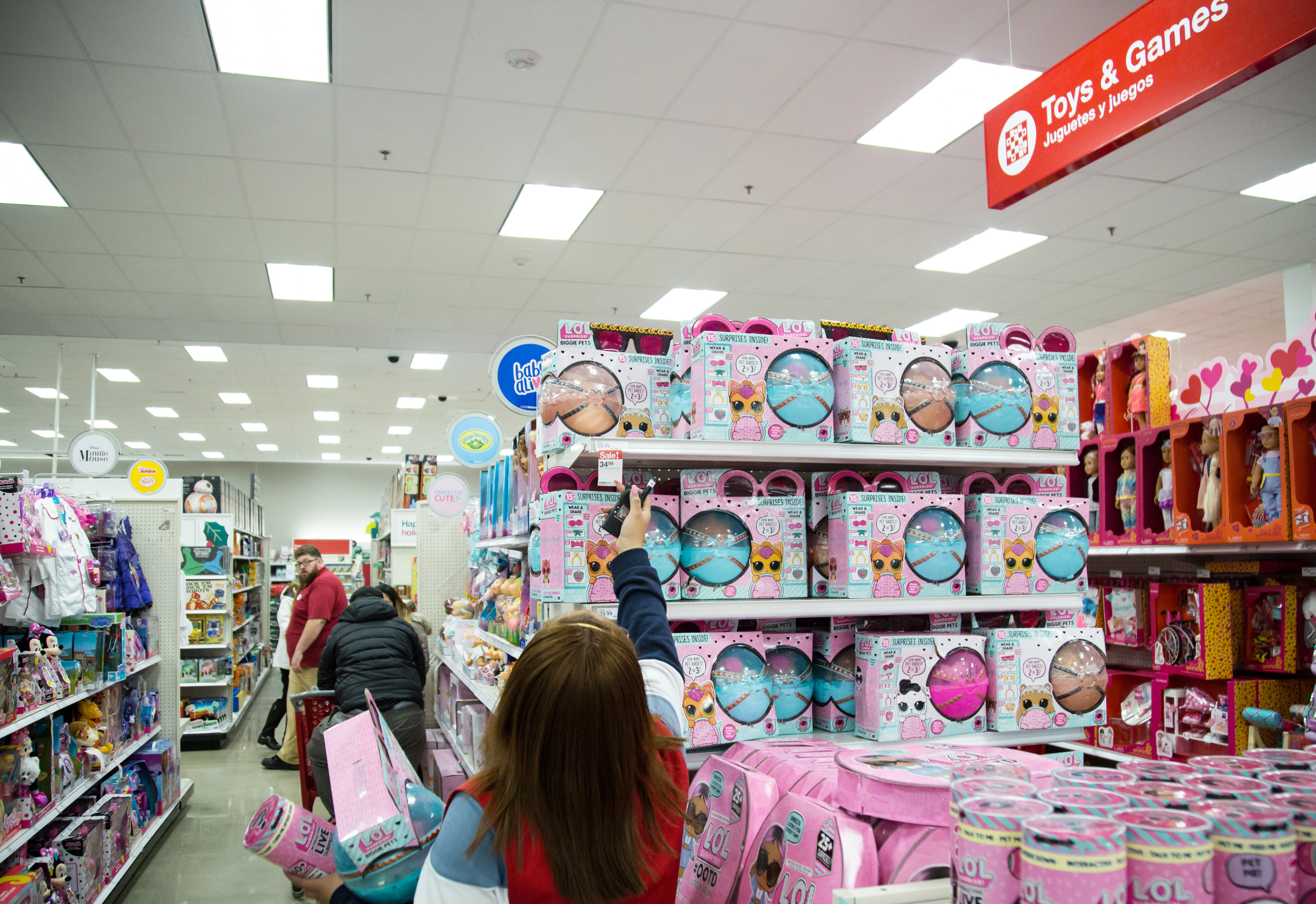 Toy Makers Race to Get Products on Shelves Amid Supply Clogs - Vimarsana News