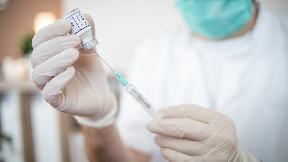 When to Get a Booster, Which to Choose and How Effective It Is – NBC4 ...