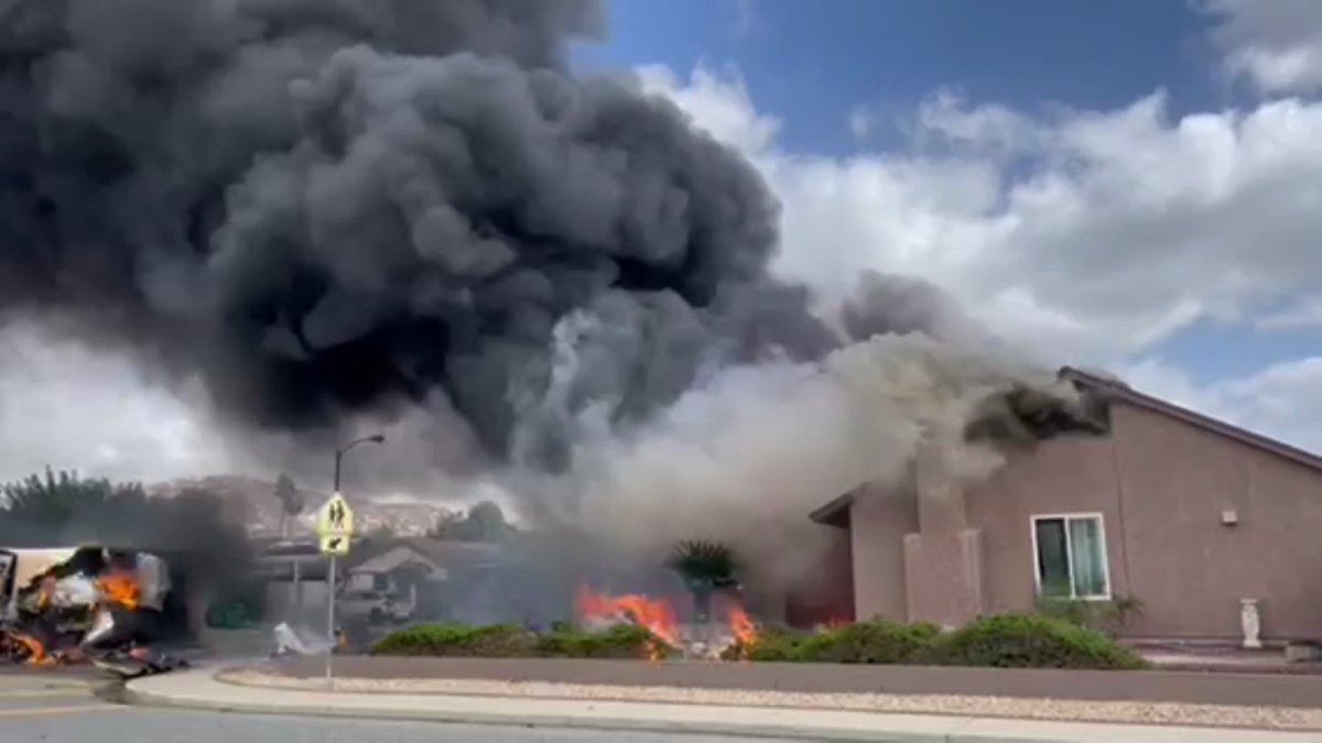At Least Two Die California Plane Crash Near Santee – NBC4 Washington - Vimarsana News