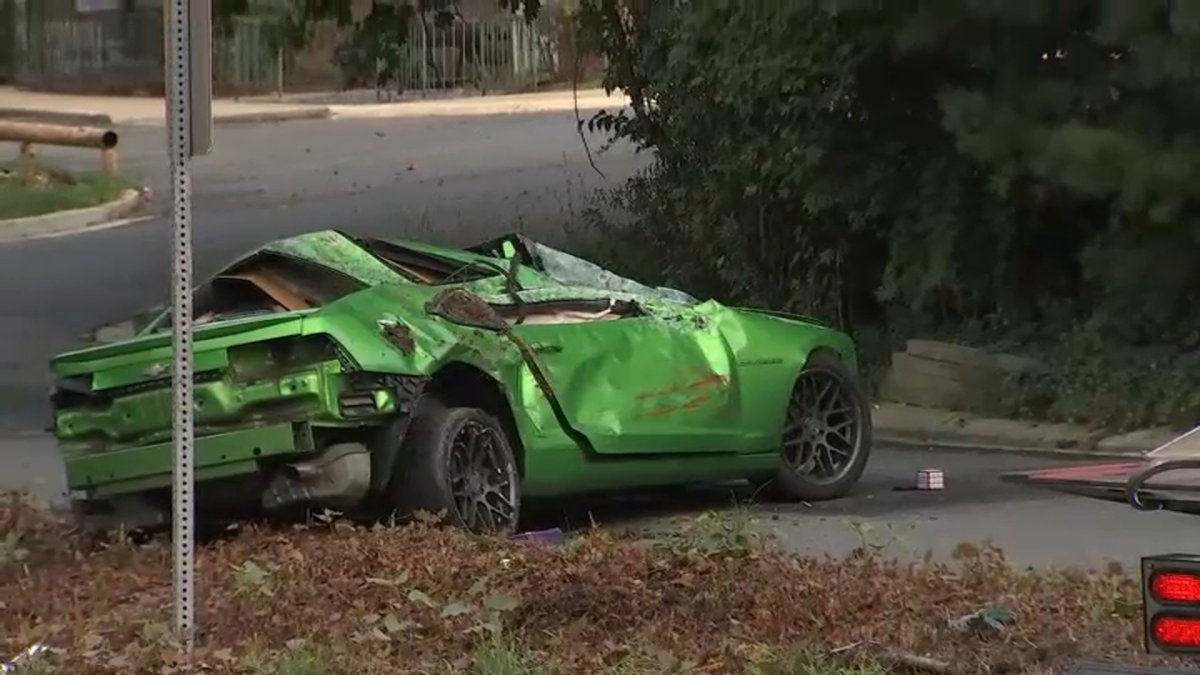 Stolen sports cars from Insurance Auto Auction in Tuscarawas County  speeding 163 mph crashes in NE Ohio: Dodge Charger, Chevrolet Camaro, scat  pack