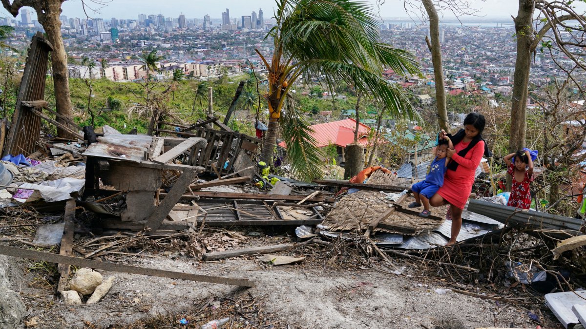 Typhoon Misery in Philippines, Pandemic Dampen Christmas Joy - Vimarsana News