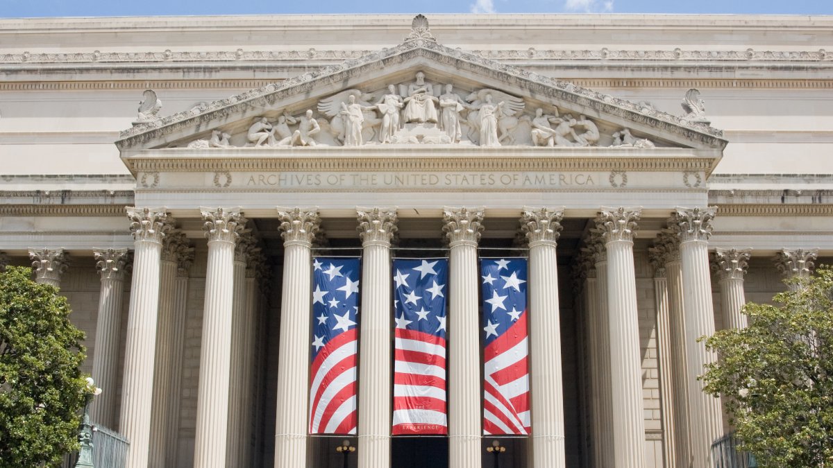 National Archives Asks Ex-Presidents to Check for Classified Docs – NBC4 Washington - Vimarsana News