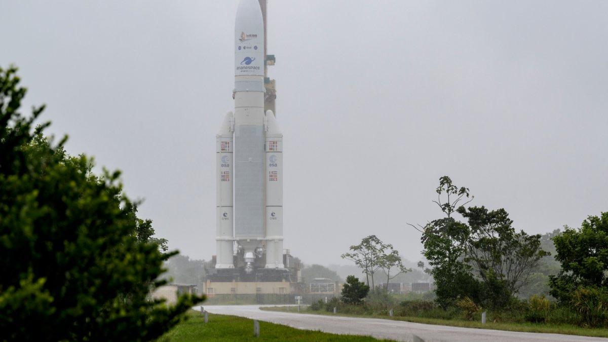 $10 billion Telescope Launched Into Space on Daring Quest to Behold 1st Stars - Vimarsana News