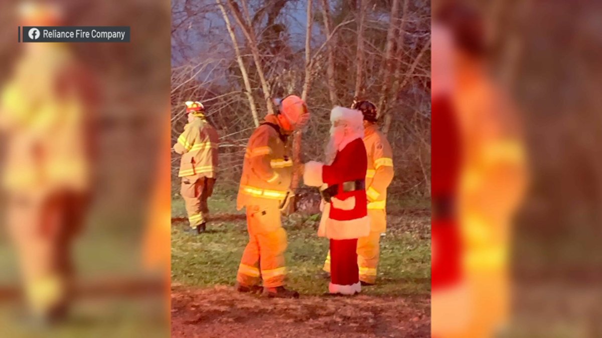 Fire Rescue Santa Santa Comes to NJ on a Firetruck, Saves Family From Fire β NBC4 Washington