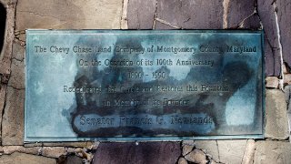 A plaque at the fountain honoring notorious racist Francis Newlands in Chevy Chase circle, in Washington, D.C.