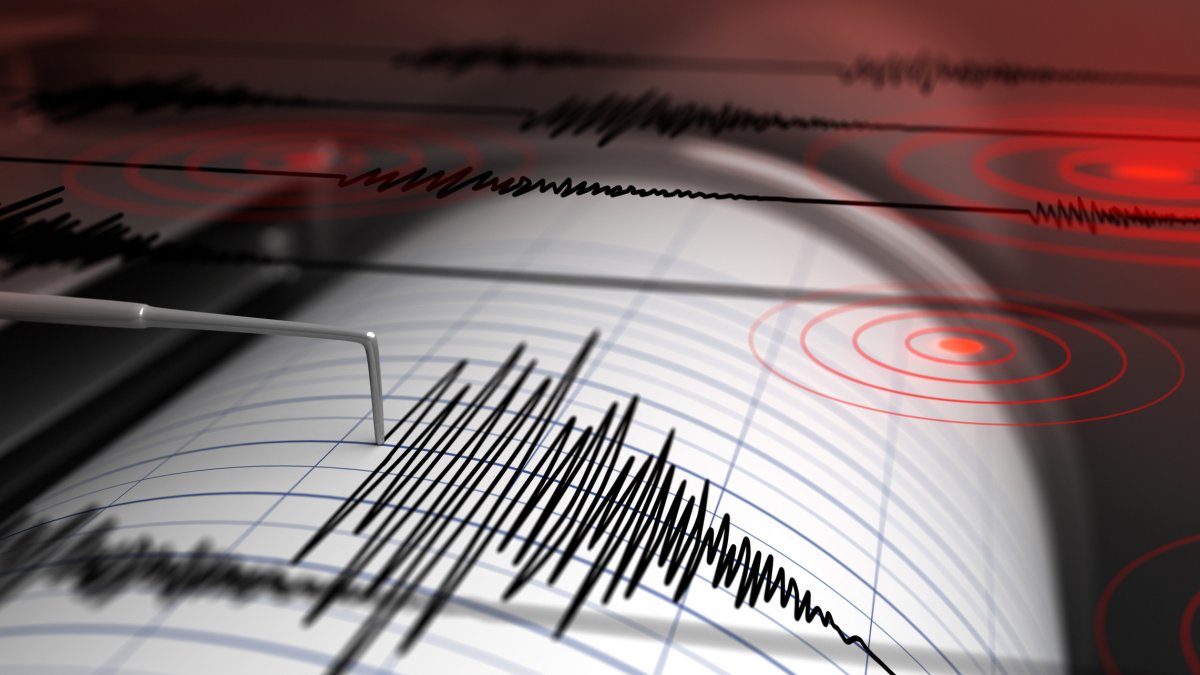 3 Dead After 7.6 Quake Hits Remote Part of Papua New Guinea