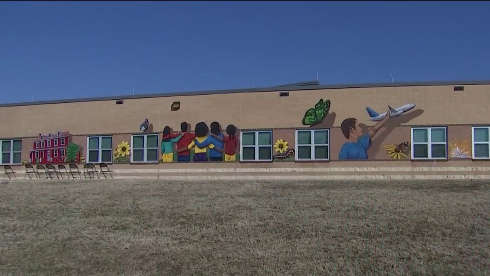 School Mural Depicts House That Was Part of Underground Railroad
