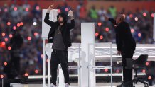 Eminem and Dr. Dre perform