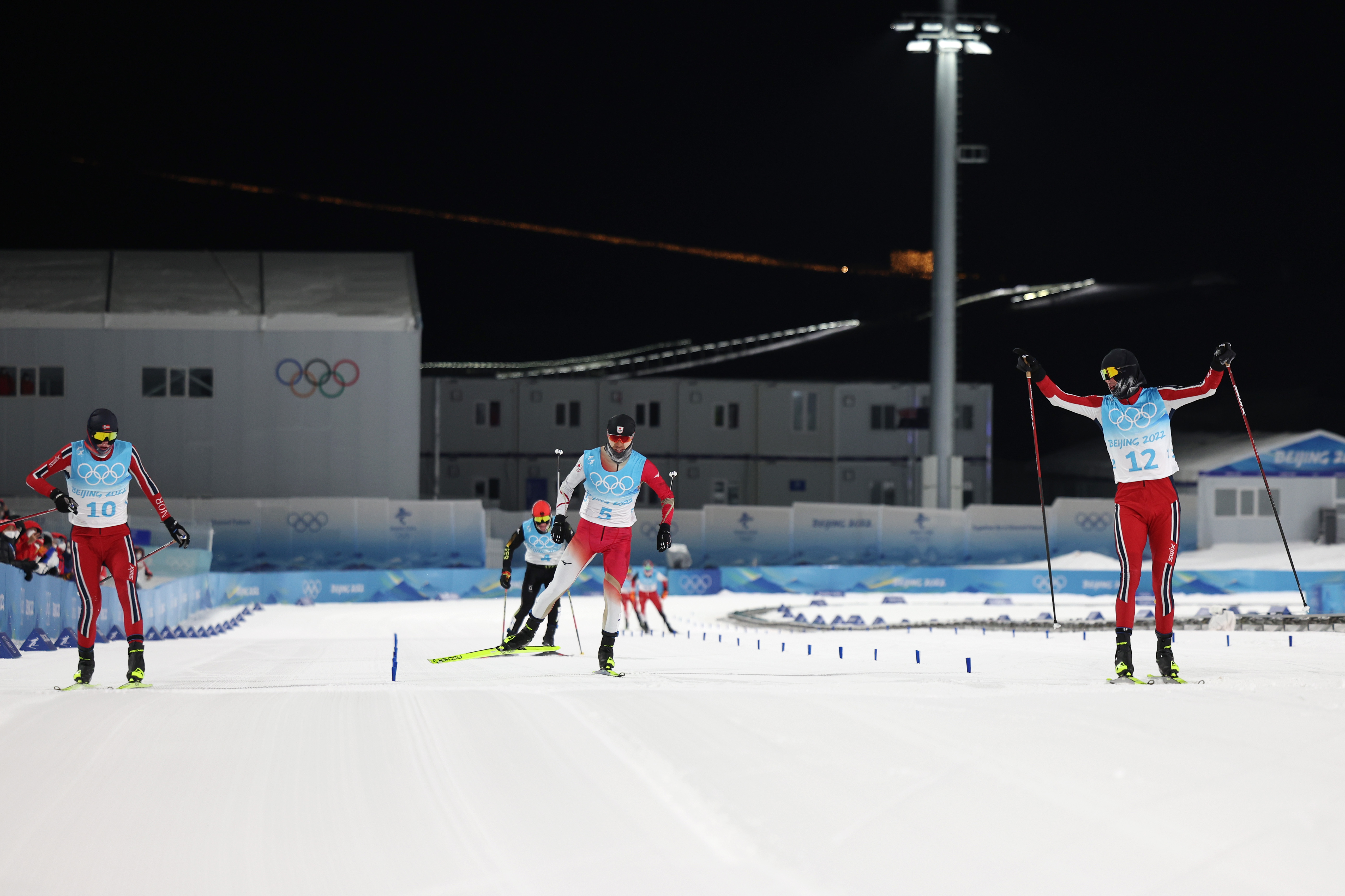 Joergen Graabak Makes Late Pass to Secure Gold in Nordic Combined Individual Large Hill