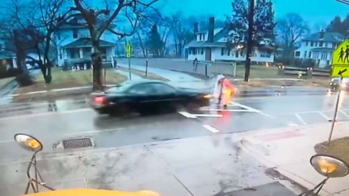 Maryland Crossing Guard Saves Student From Oncoming Car – NBC4 Washington