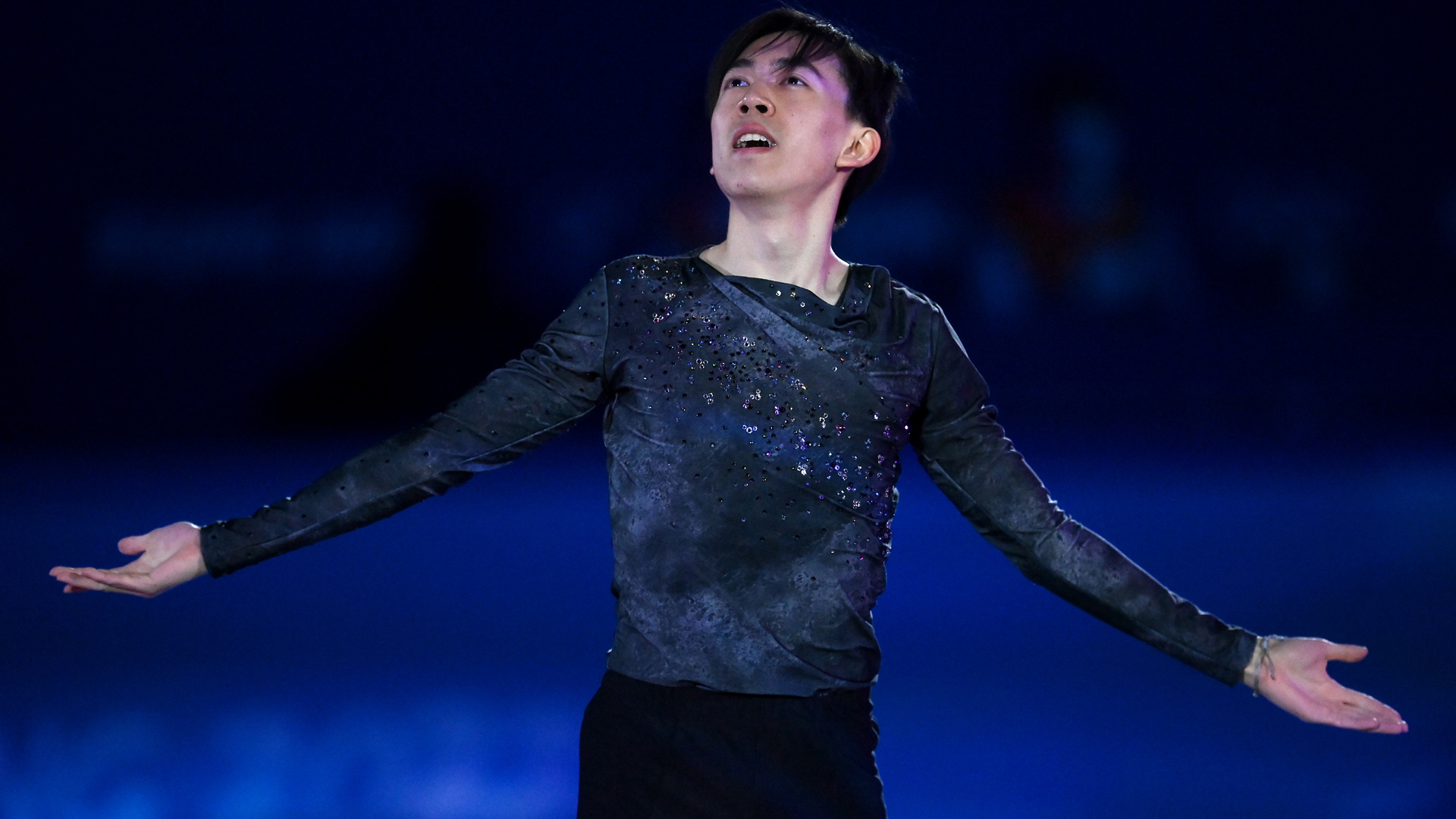 Uno Wins Figure Skating Worlds as American Zhou Takes Bronze