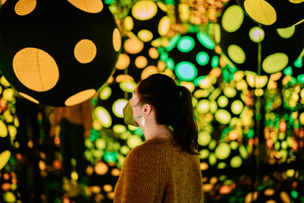 Yayoi Kusama's infinity rooms are on magnificent display at the Hirshhorn  Museum : NPR