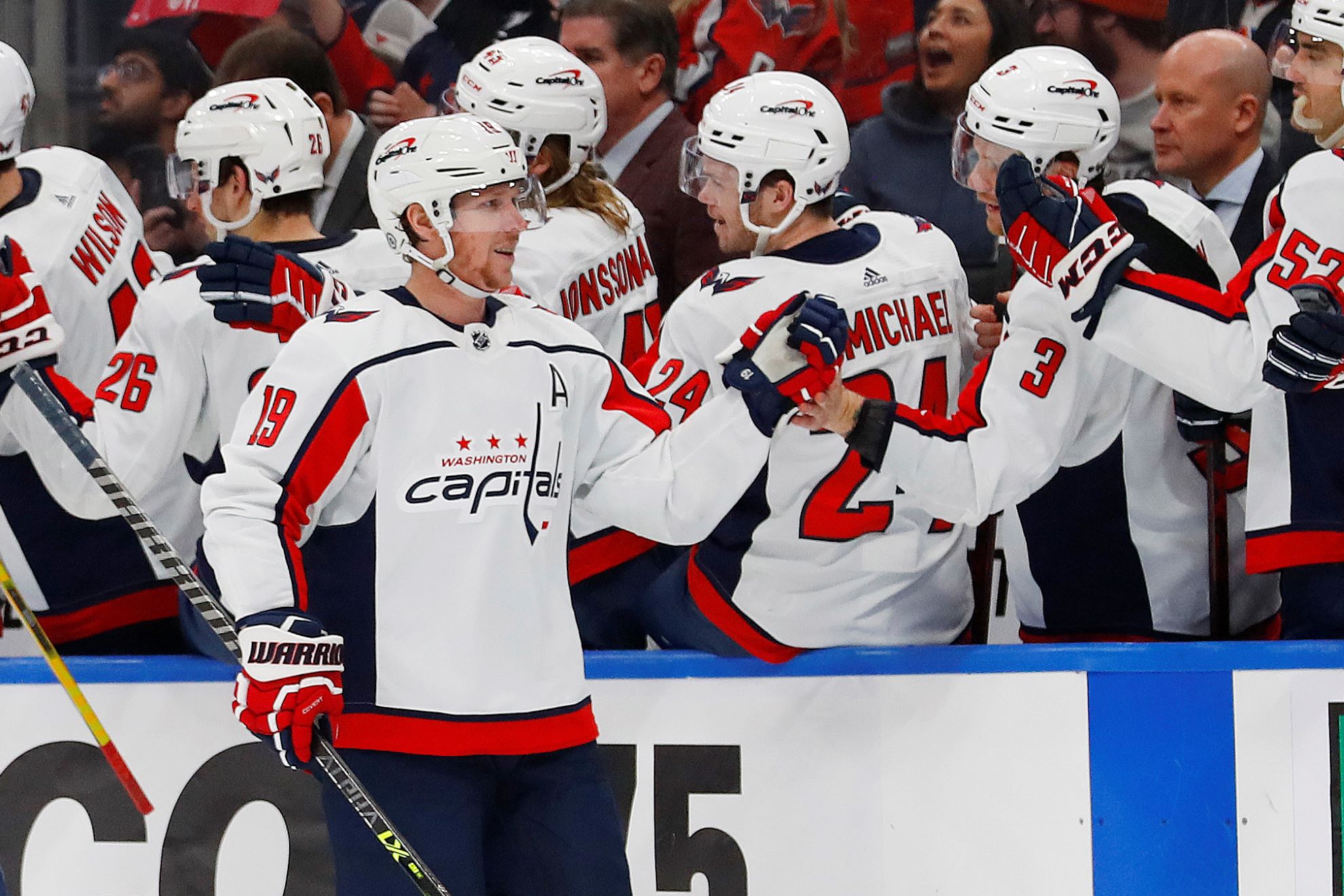 Alex Ovechkin tallies 1,000th point after scoring in game's first minute!