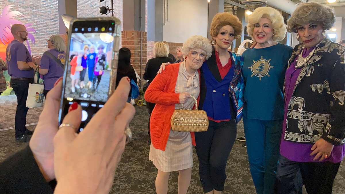 ‘Golden Girls' Shows Little Age at Inaugural Fan Convention