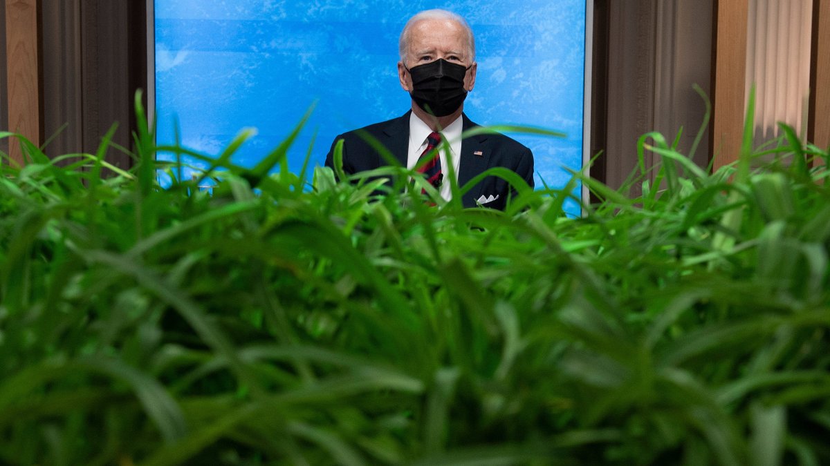This Earth Day, Biden Facing Into 'Headwinds' on Climate Agenda – NBC4 Washington - Vimarsana News